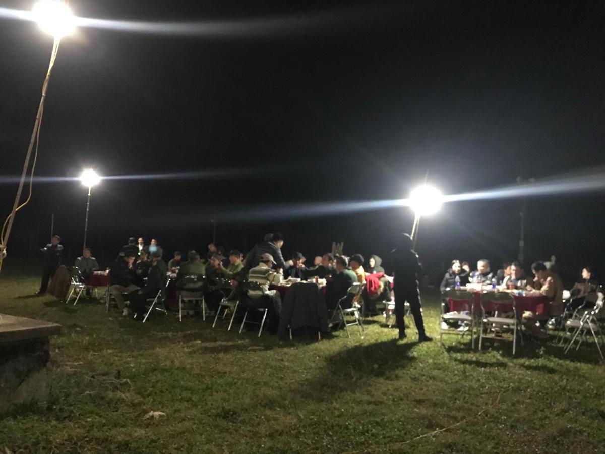 Hoàng Quân Homestay Ba Be Esterno foto